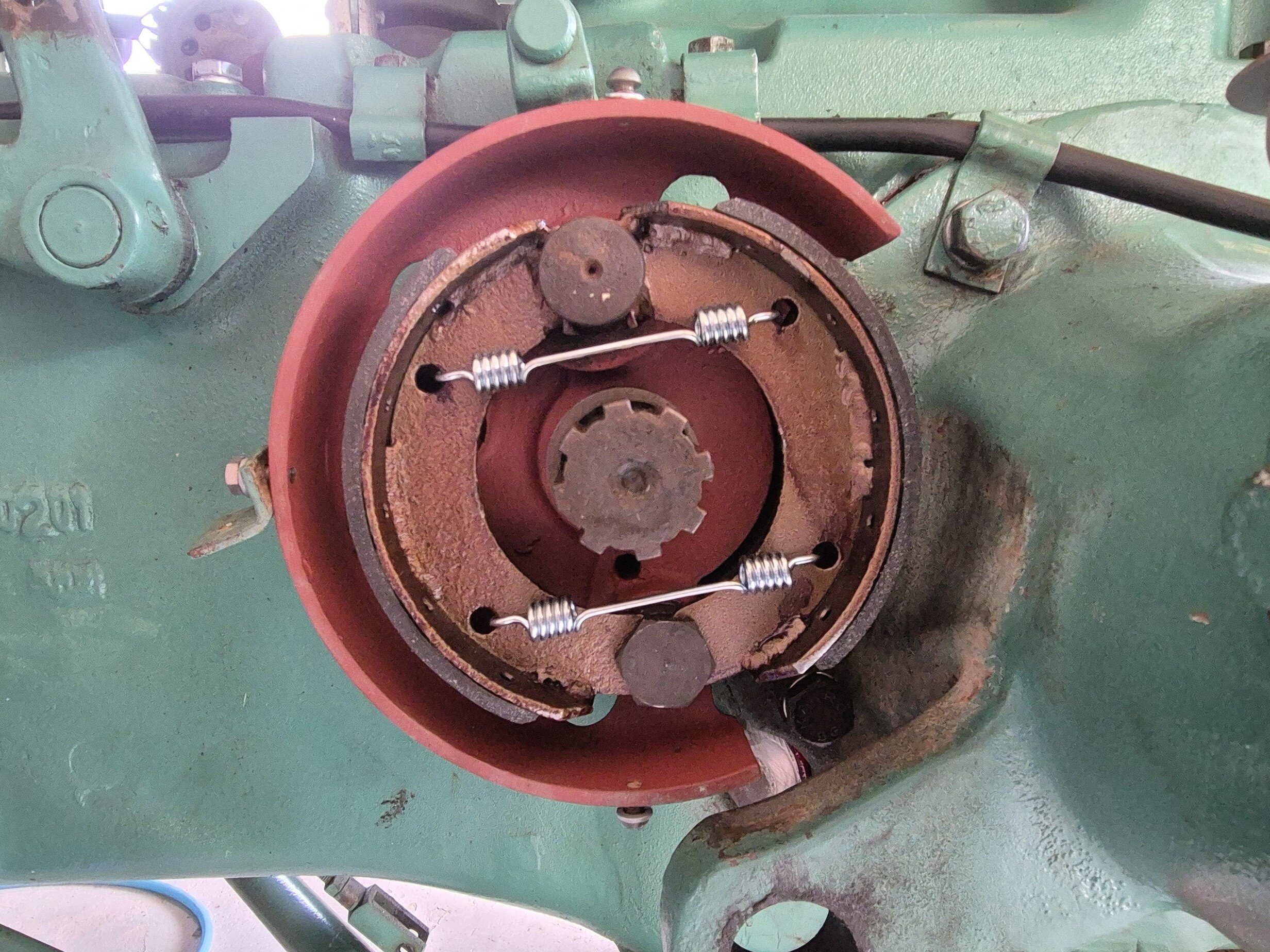 Bremsbacken mit Federn